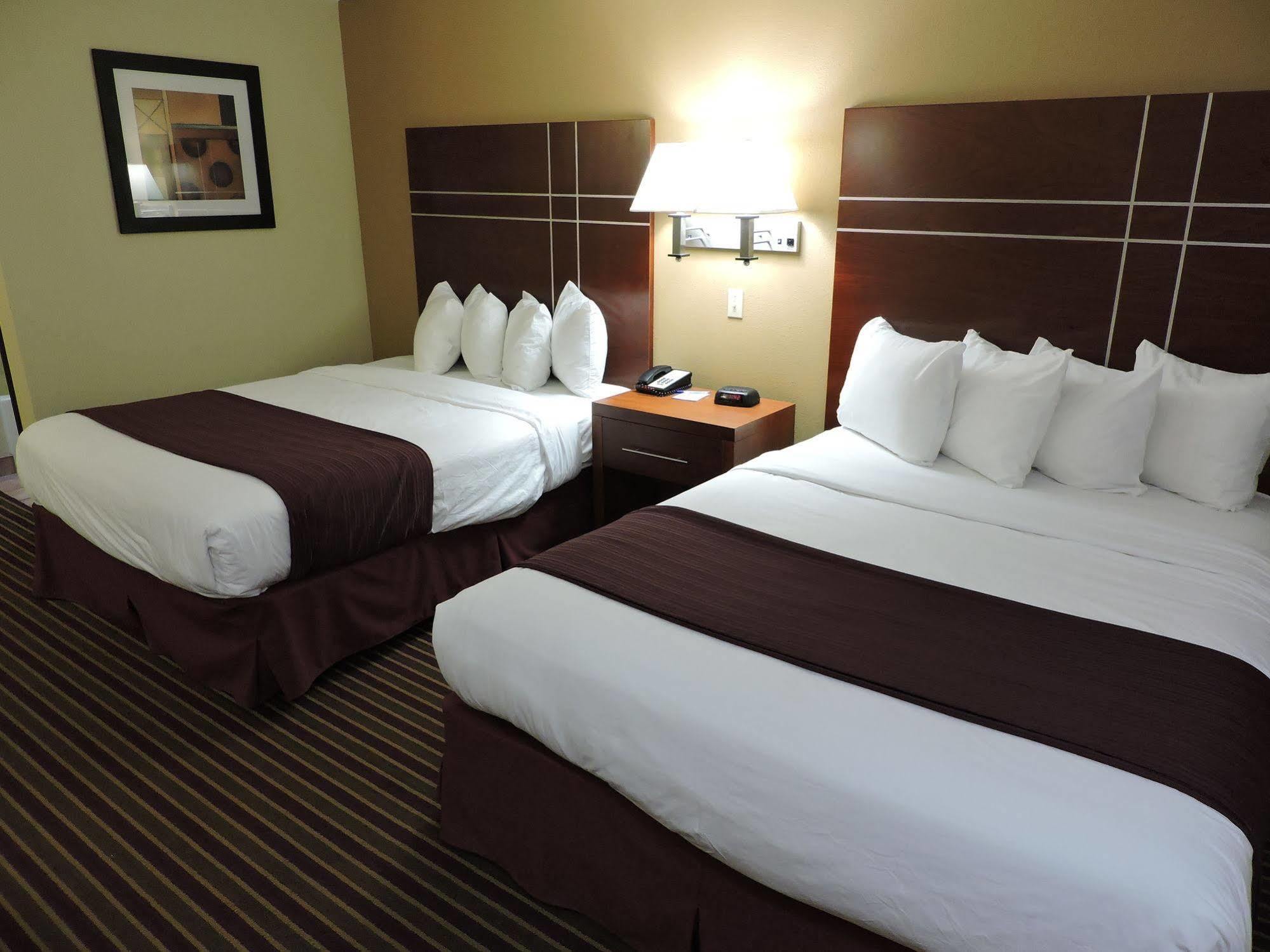 Baymont By Wyndham Bowling Green Extérieur photo