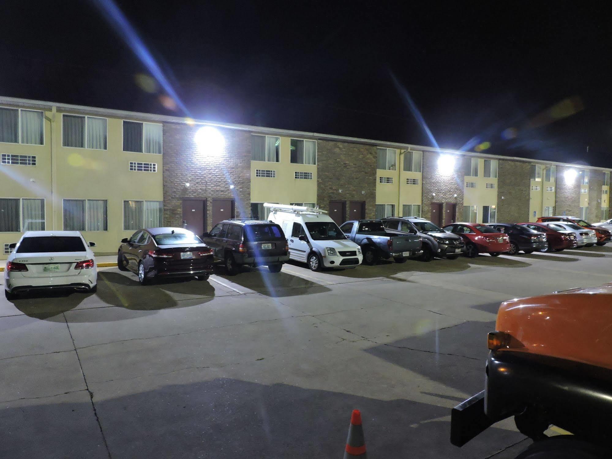 Baymont By Wyndham Bowling Green Extérieur photo