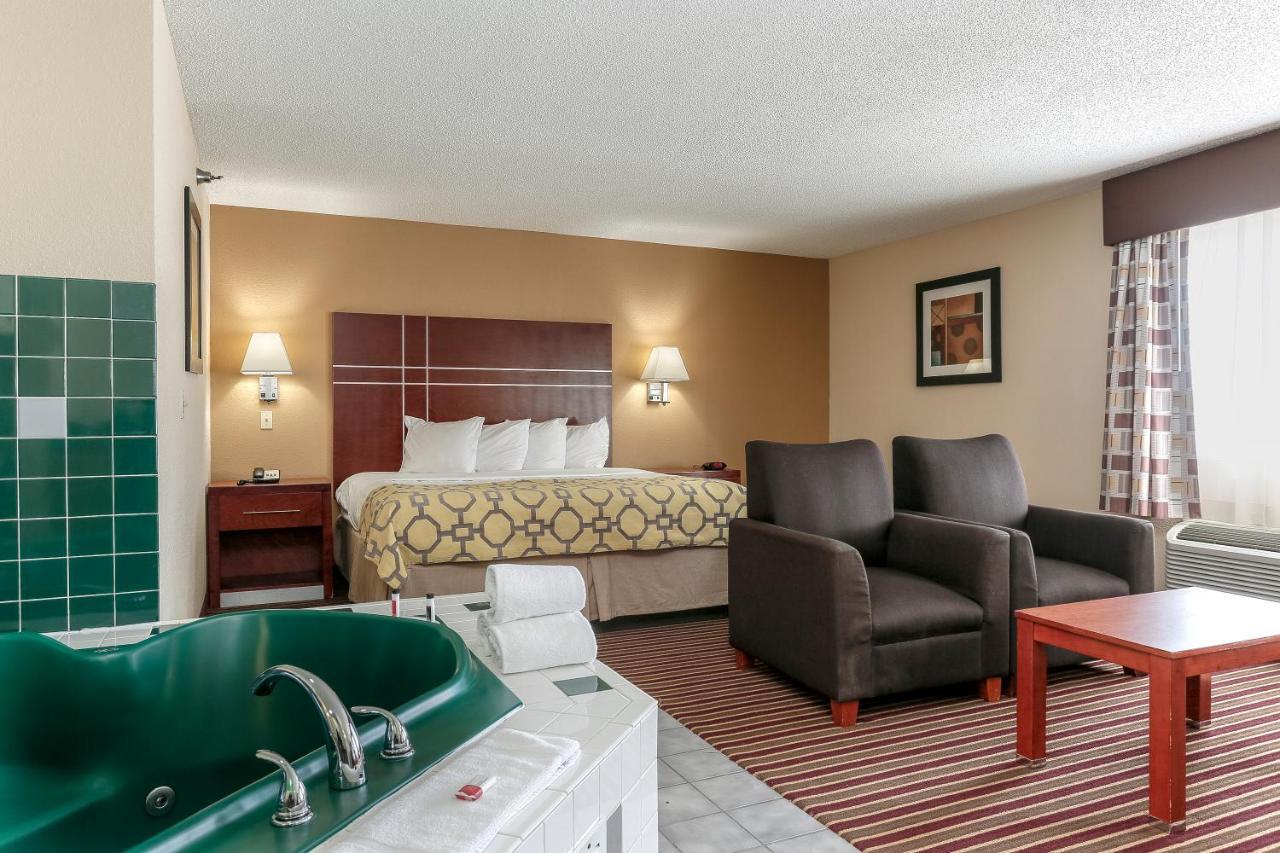 Baymont By Wyndham Bowling Green Extérieur photo